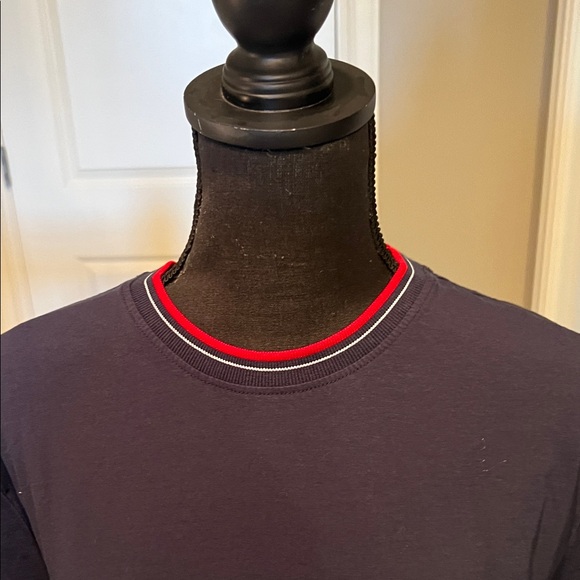 Ben Sherman Men’s Navy Tee with Red Accents - Picture 5 of 8